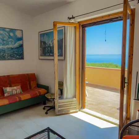 Casa Ilune * كالا غونوني